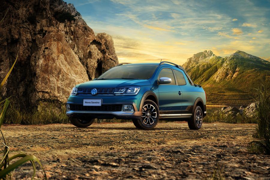  Volkswagen Saveiro Cross CD 2016 года  (фото 1 из 9)